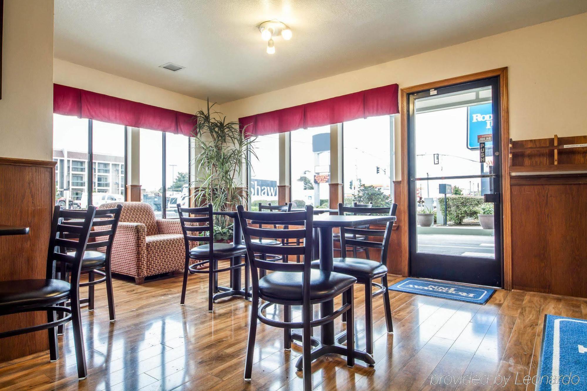 Sea Drift Inn Юрика Экстерьер фото